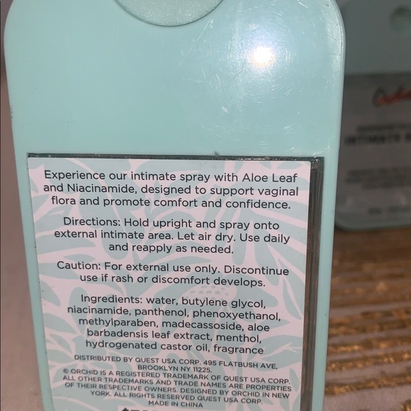 2 Orchid Intimate Spray Set - Picture 3 of 3